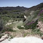 בית נופש Cuevas Cortijo El Capellan Cortes (Asturias)