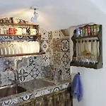 Cuevas Cortijo El Capellan * Cortes (Asturias)