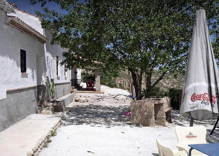 Cuevas Cortijo El Capellán Cortes (Asturias)