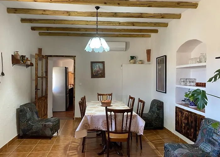 Cuevas Cortijo El Capellán Сasa de vacaciones Cortes (Asturias)