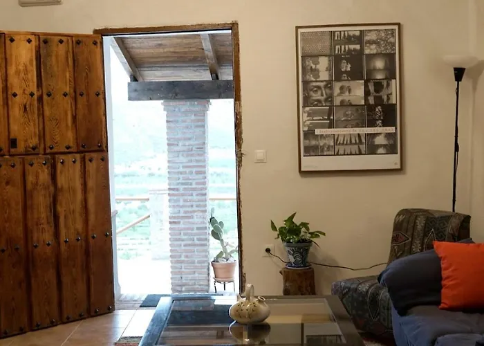 Сasa de vacaciones Cuevas Cortijo El Capellán Cortes (Asturias)