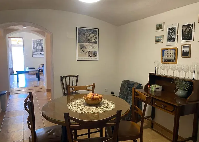 Cuevas Cortijo El Capellán * Cortes (Asturias)