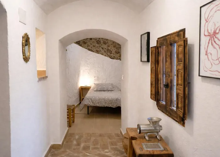 Cuevas Cortijo El Capellán *