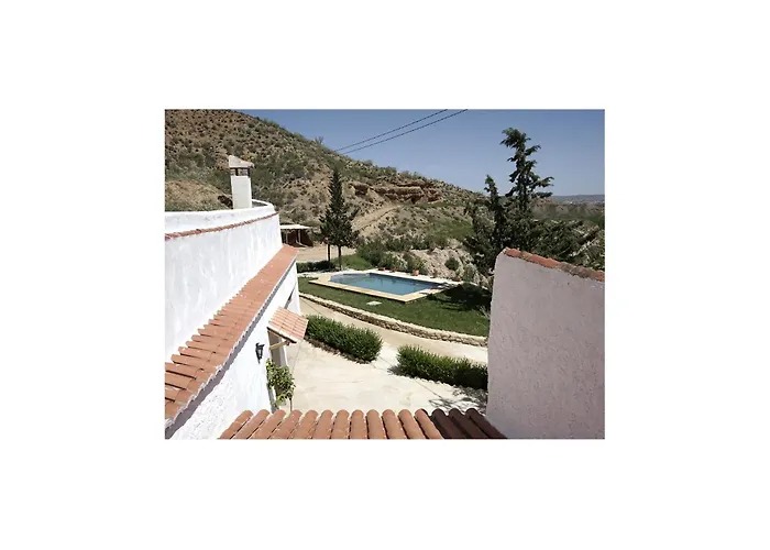 Cuevas Cortijo El Capellán Cortes (Asturias)