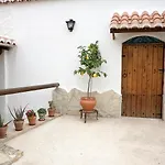Cuevas Cortijo El Capellan Cortes